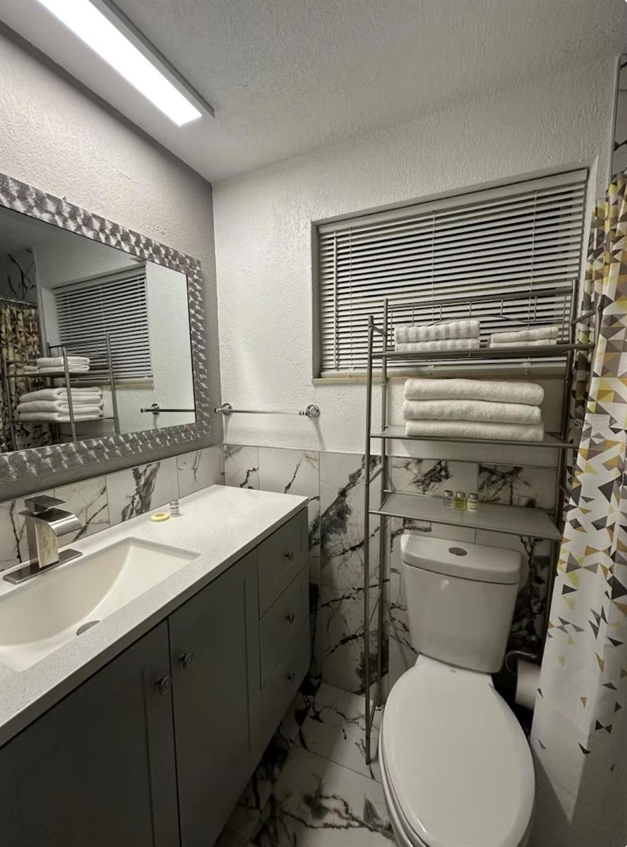 1435 Russel Ln Property Photo 17