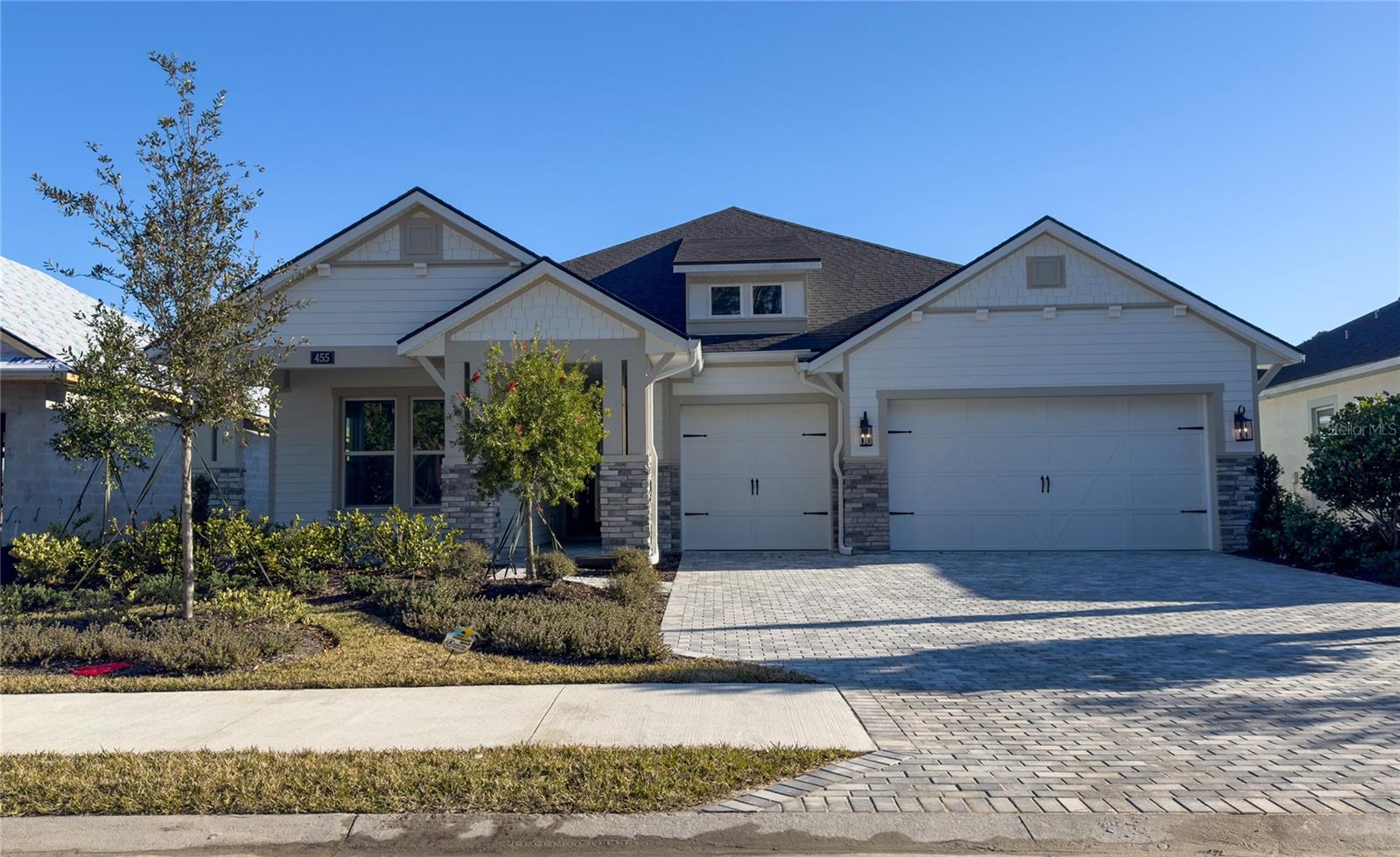 455 Stirling Bridge Dr Property Photo