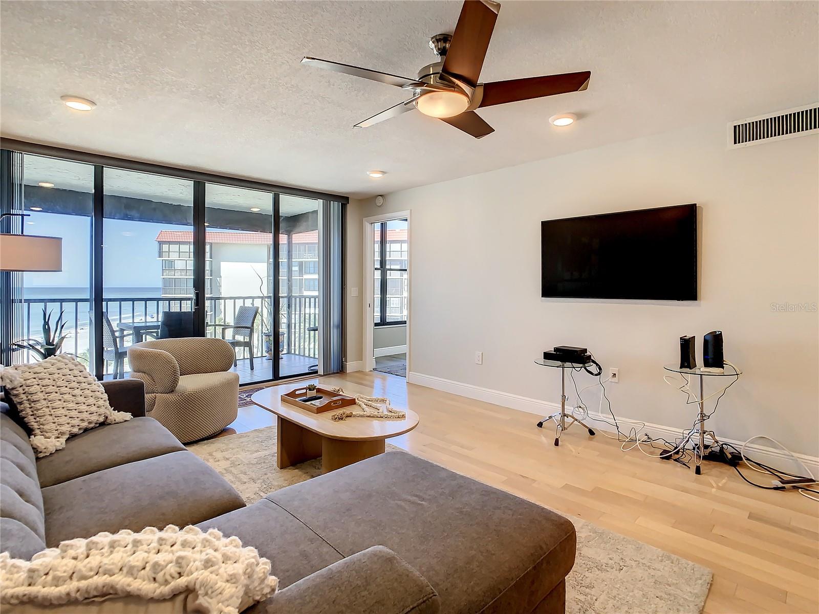 18304 Gulf Blvd #516 Property Photo 29