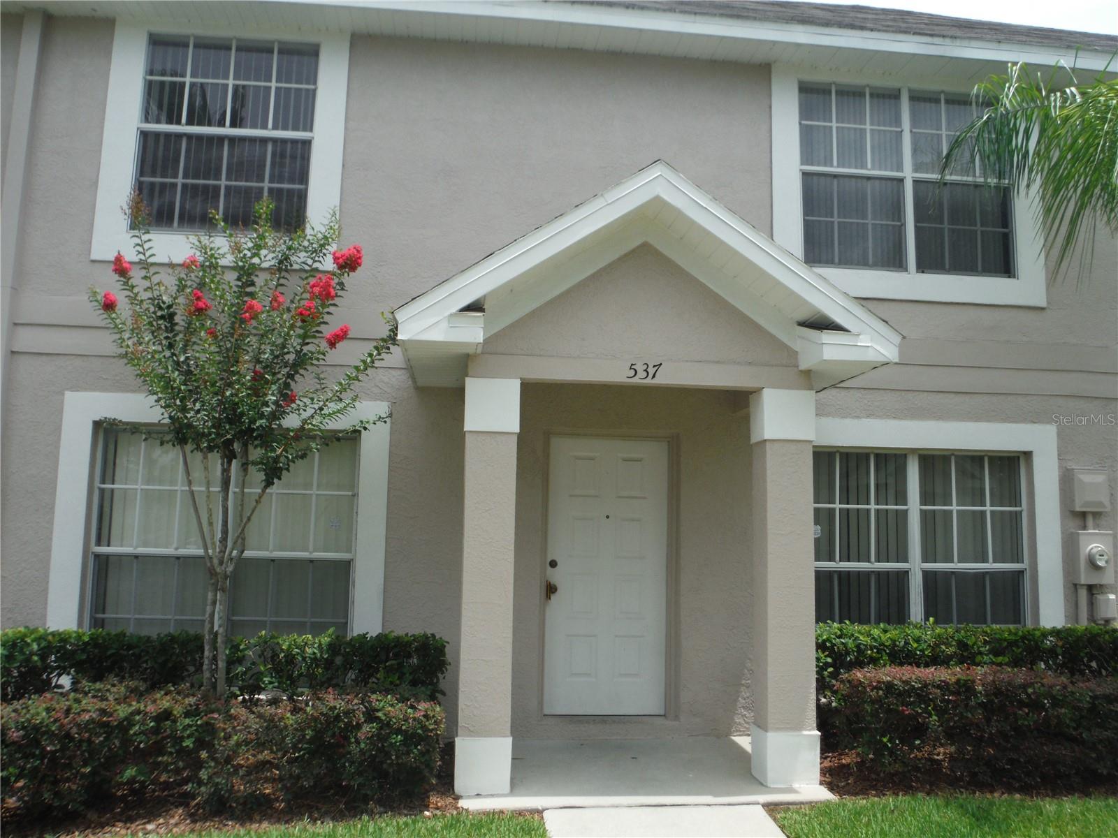 537 Kensington Lake Cir Property Photo