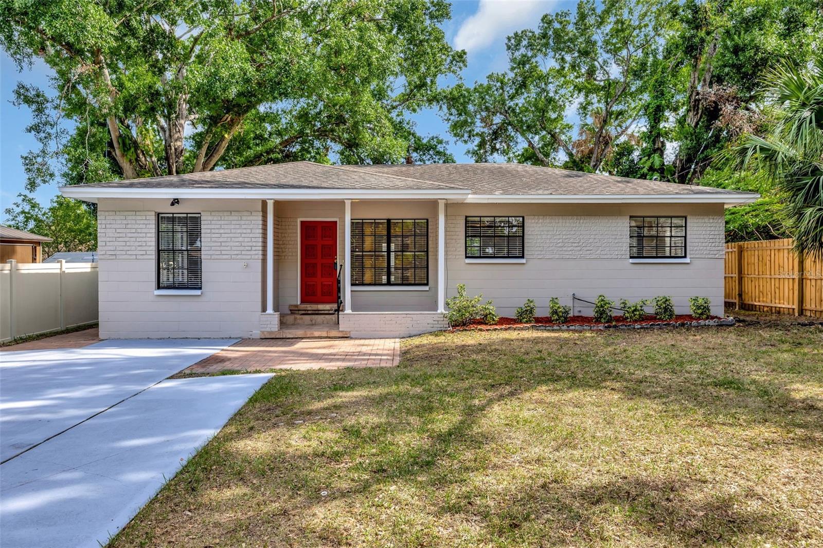 2106 W Saint Isabel St Property Photo