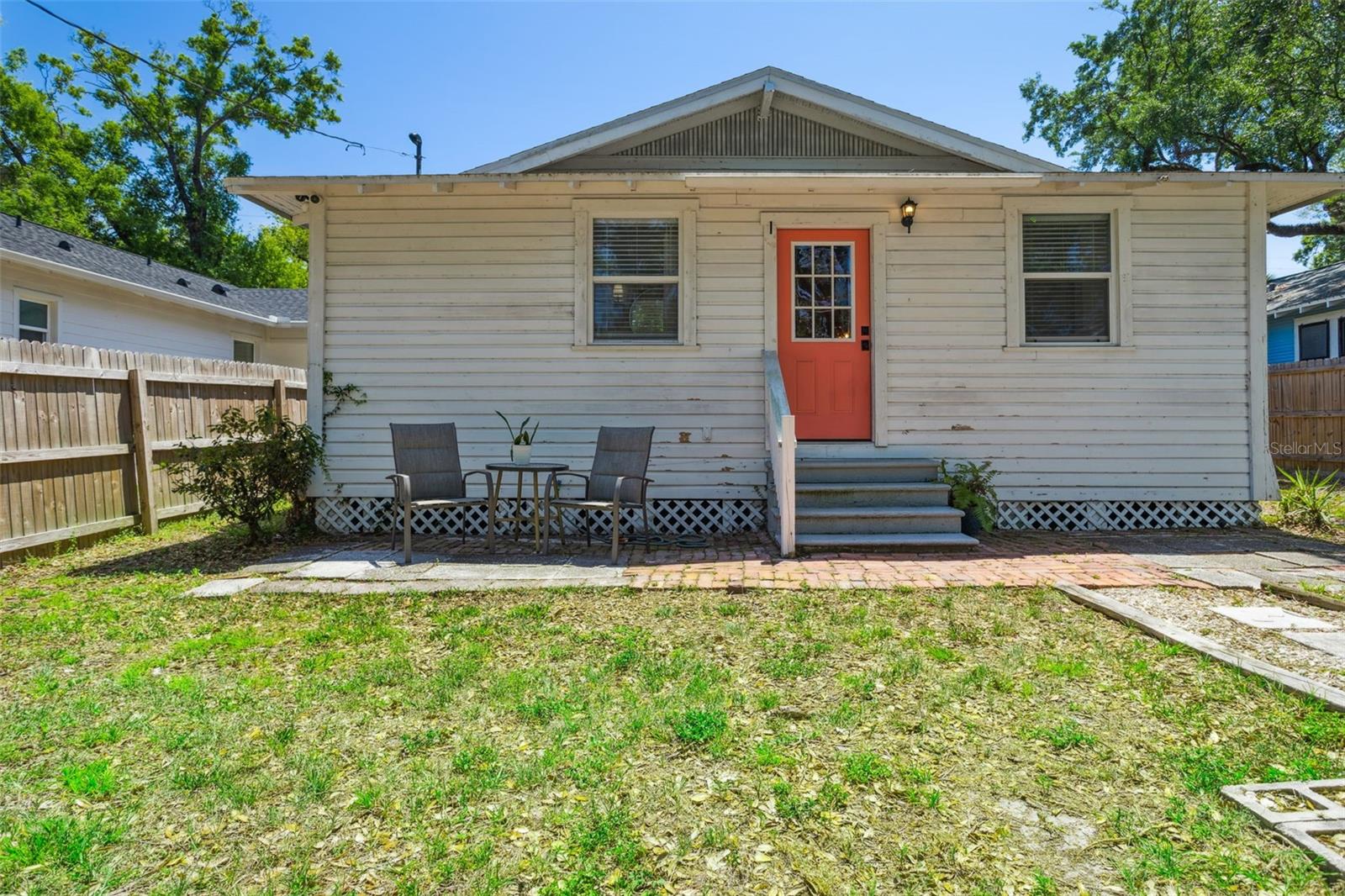 906 E Patterson St Property Photo 26