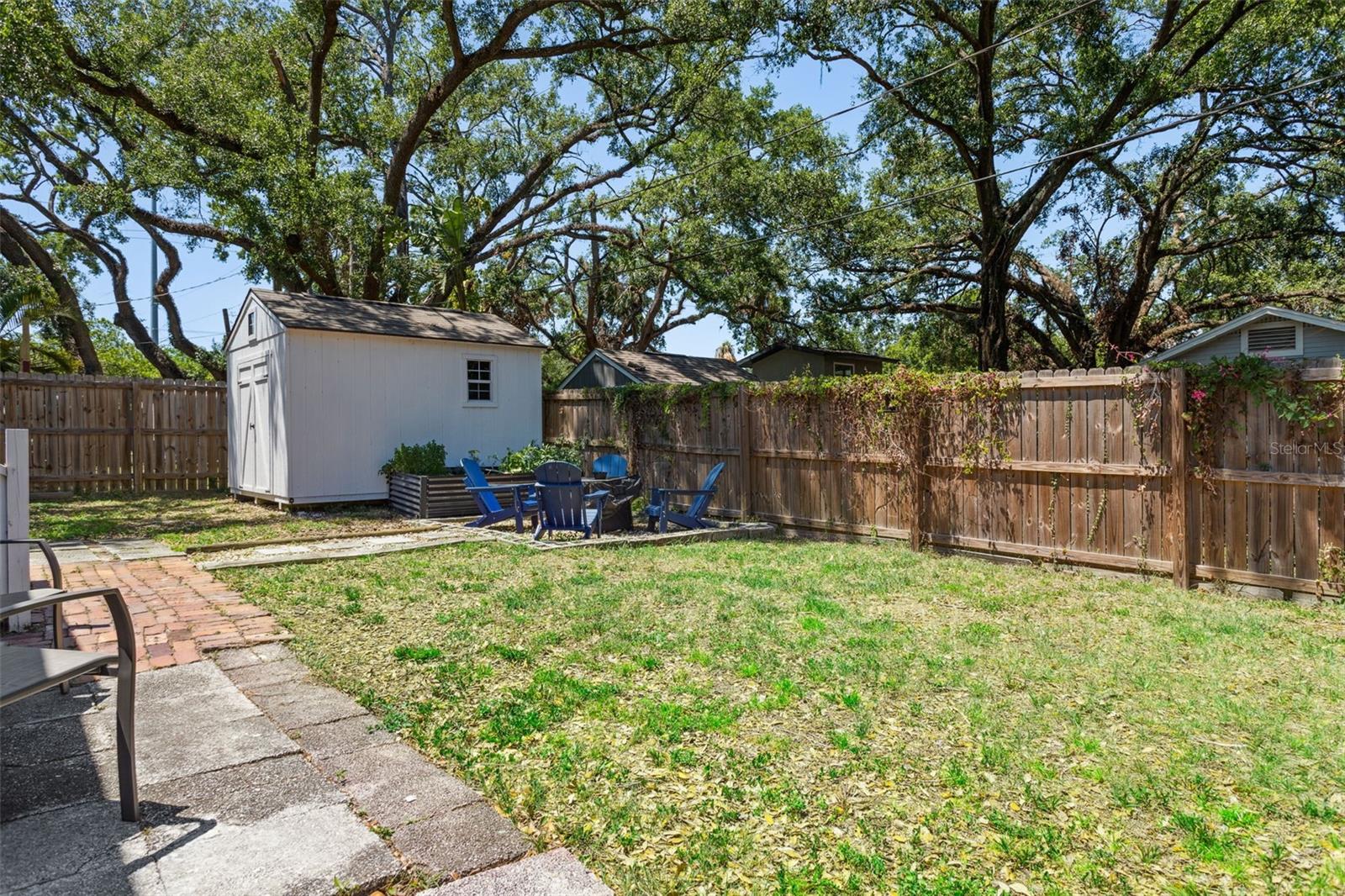 906 E Patterson St Property Photo 27