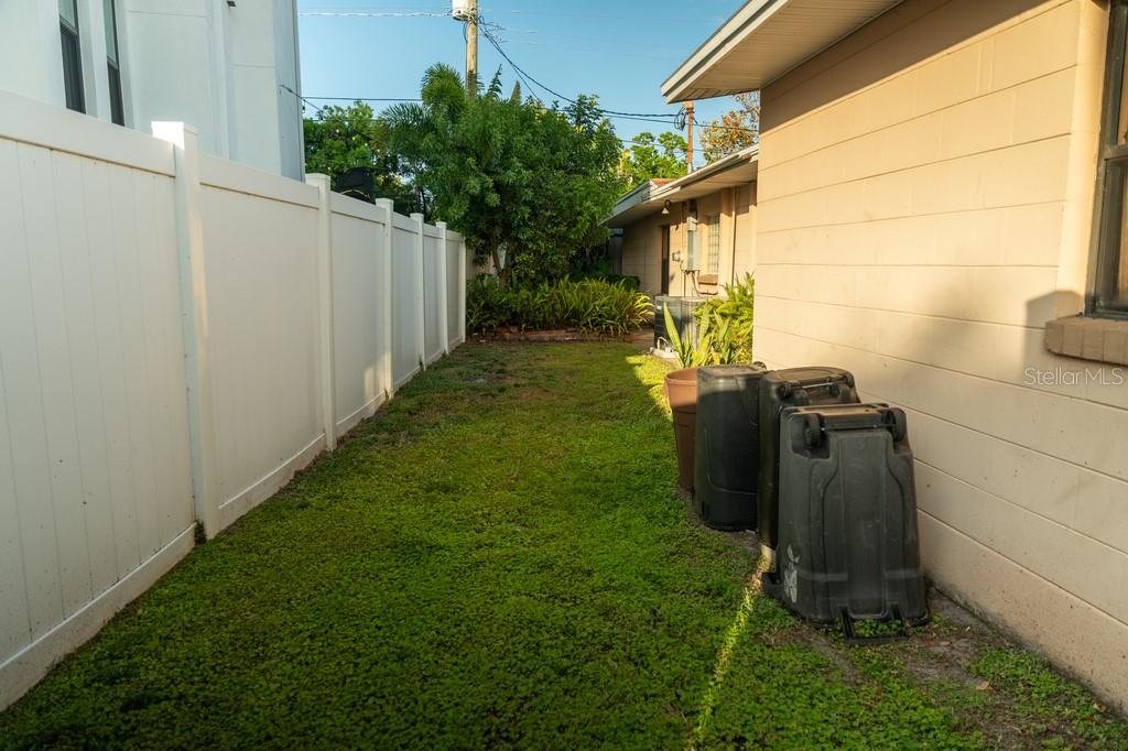631 Luzon Ave Property Photo 4