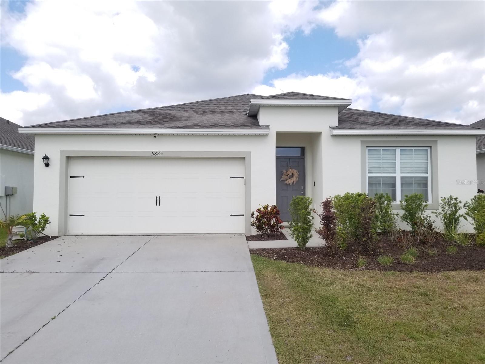 5825 Arlington River Dr Property Photo 1