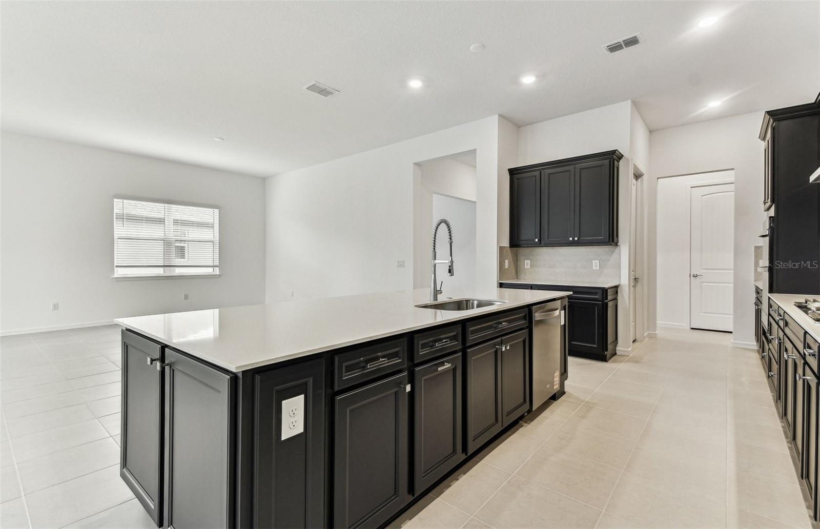 11423 Shoreline Trl Property Photo 5