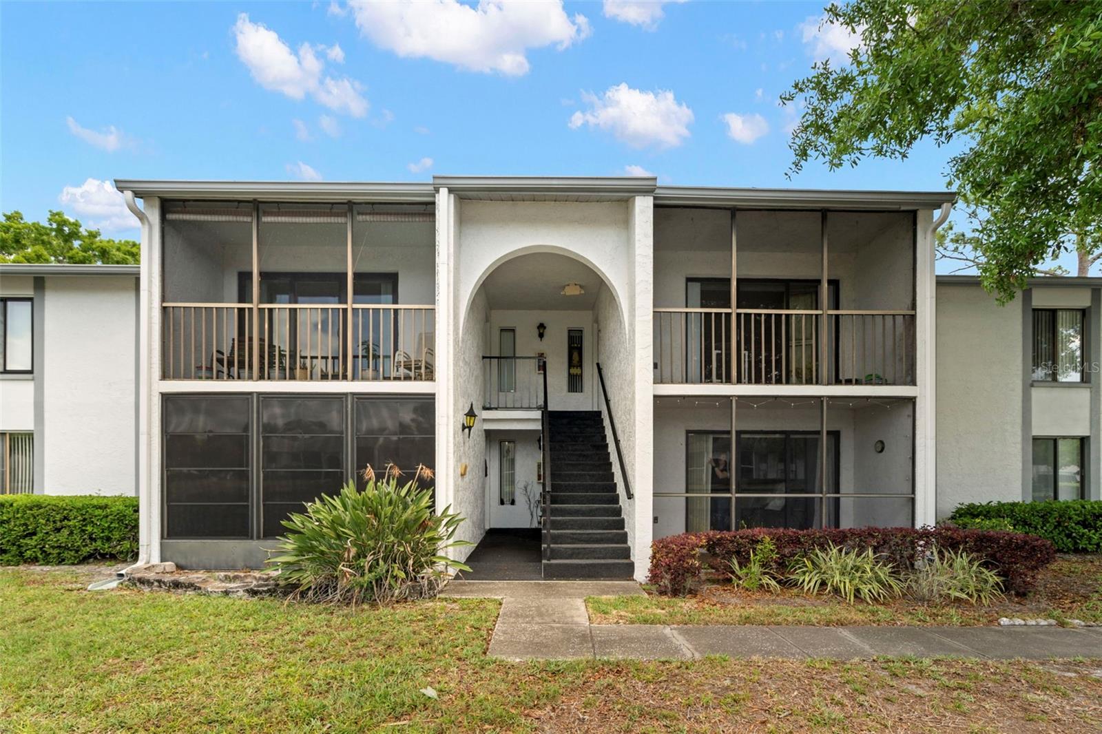 1243 Pine Ridge Cir W #b1 Property Photo