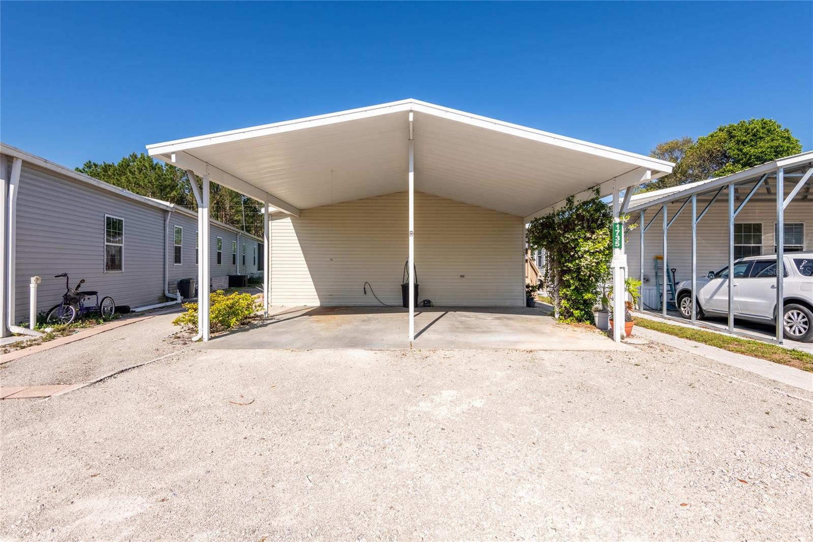 1735 Dorothy Blvd Property Photo
