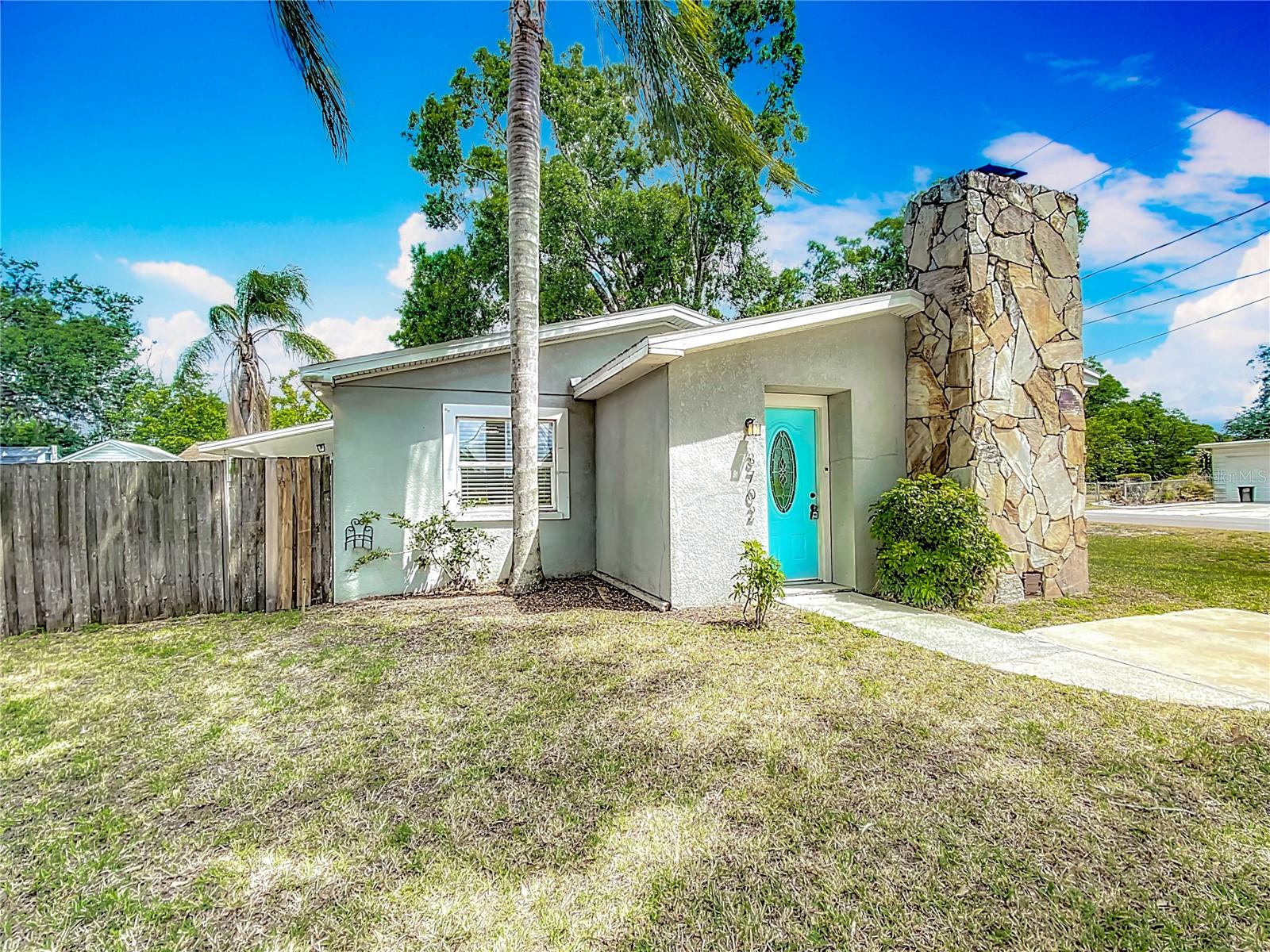 3702 W Reynolds St Property Photo