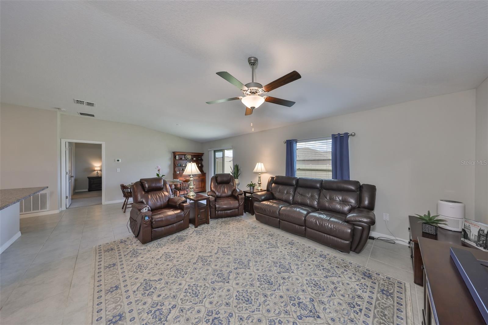 16665 Delia St Property Photo 9