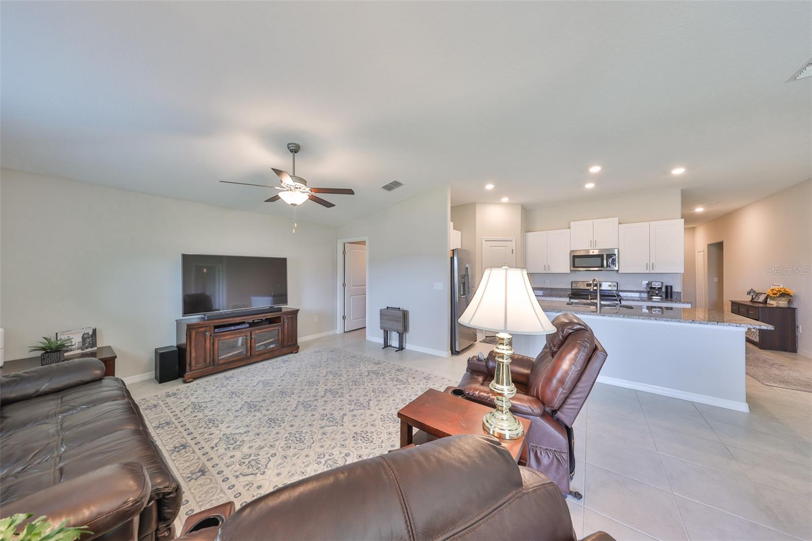16665 Delia St Property Photo 13