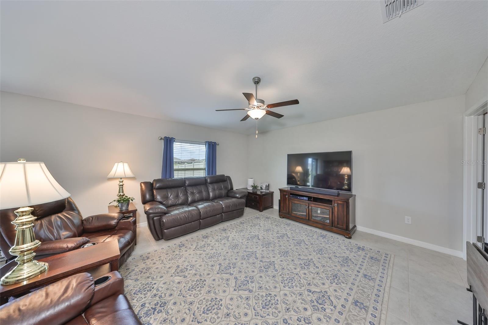 16665 Delia St Property Photo 14