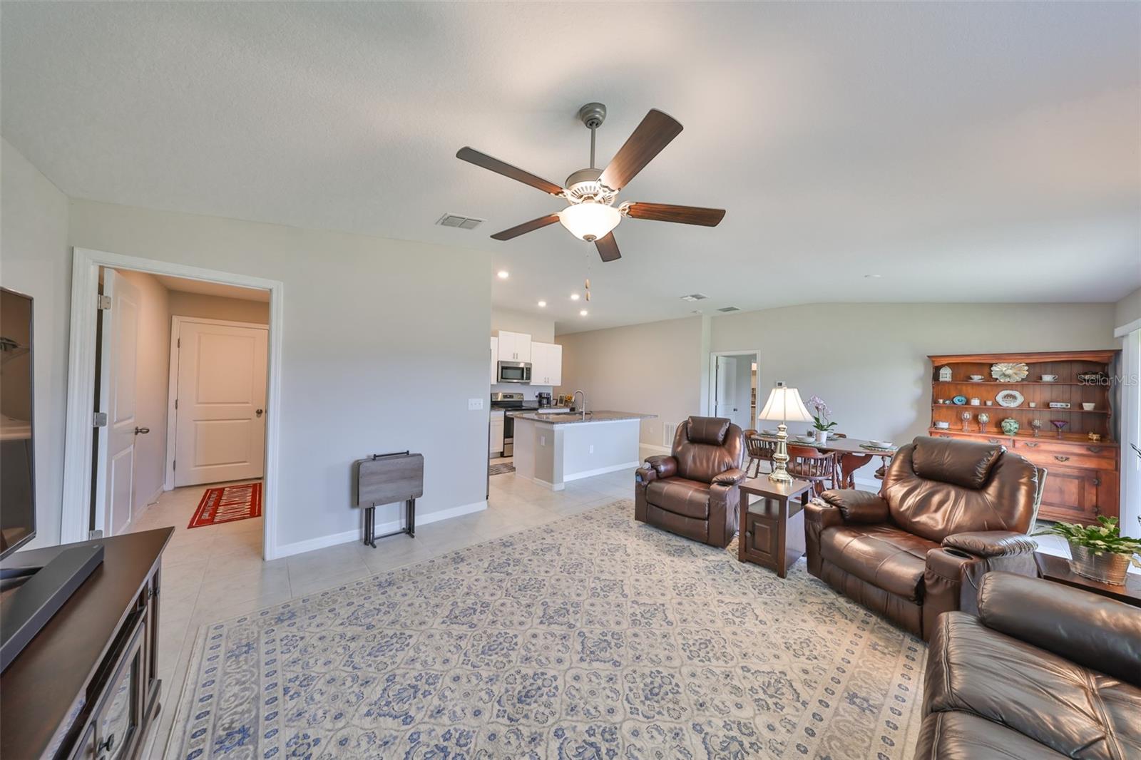 16665 Delia St Property Photo 15