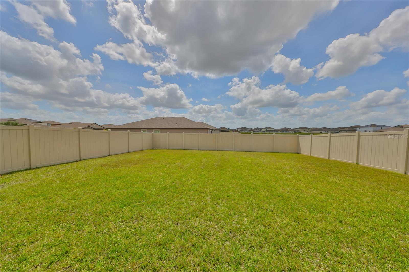 16665 Delia St Property Photo 34