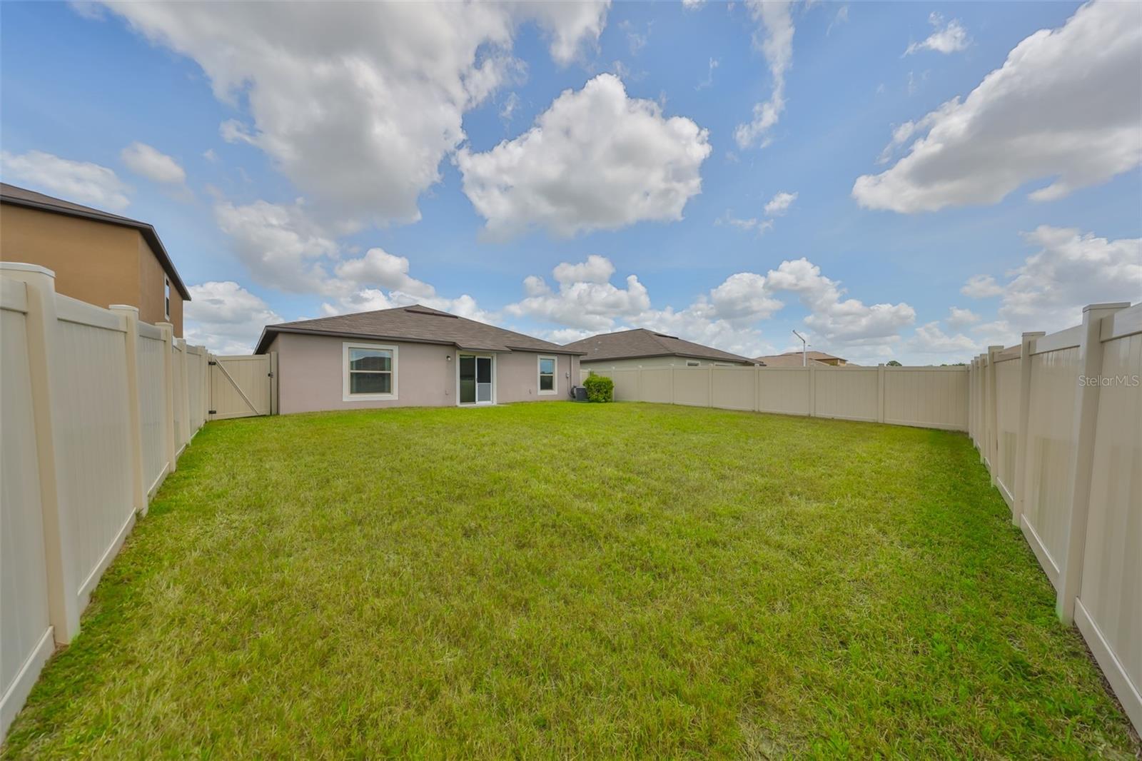 16665 Delia St Property Photo 36