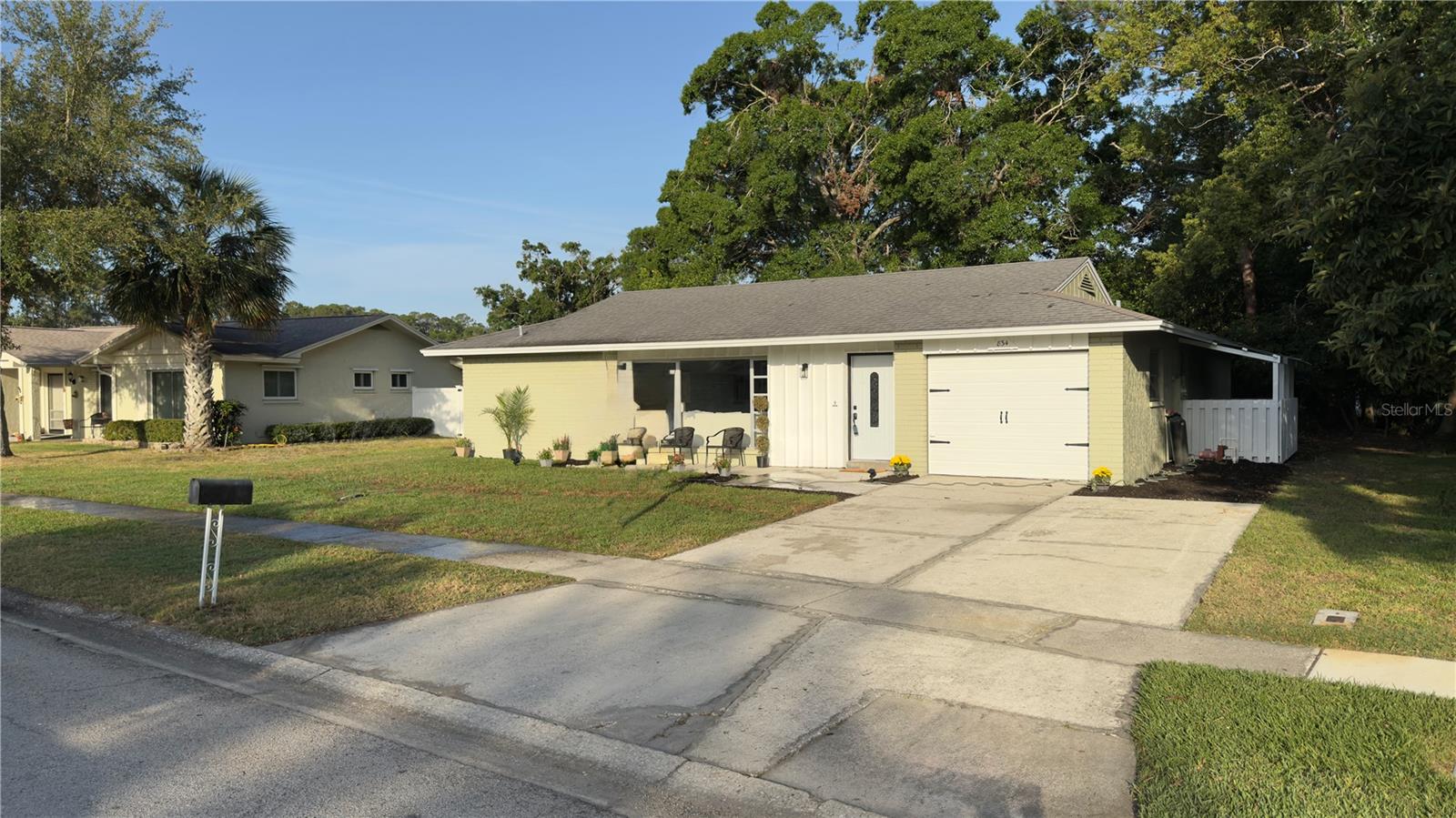 834 Anchorage Ln Property Photo