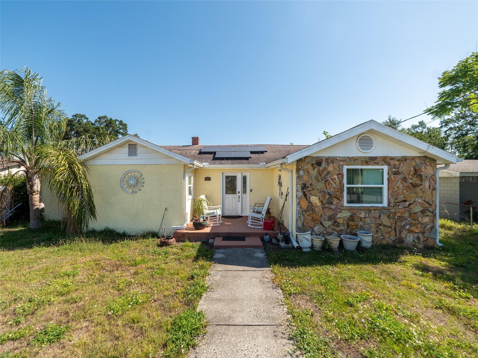 124 Elaine Dr Property Photo