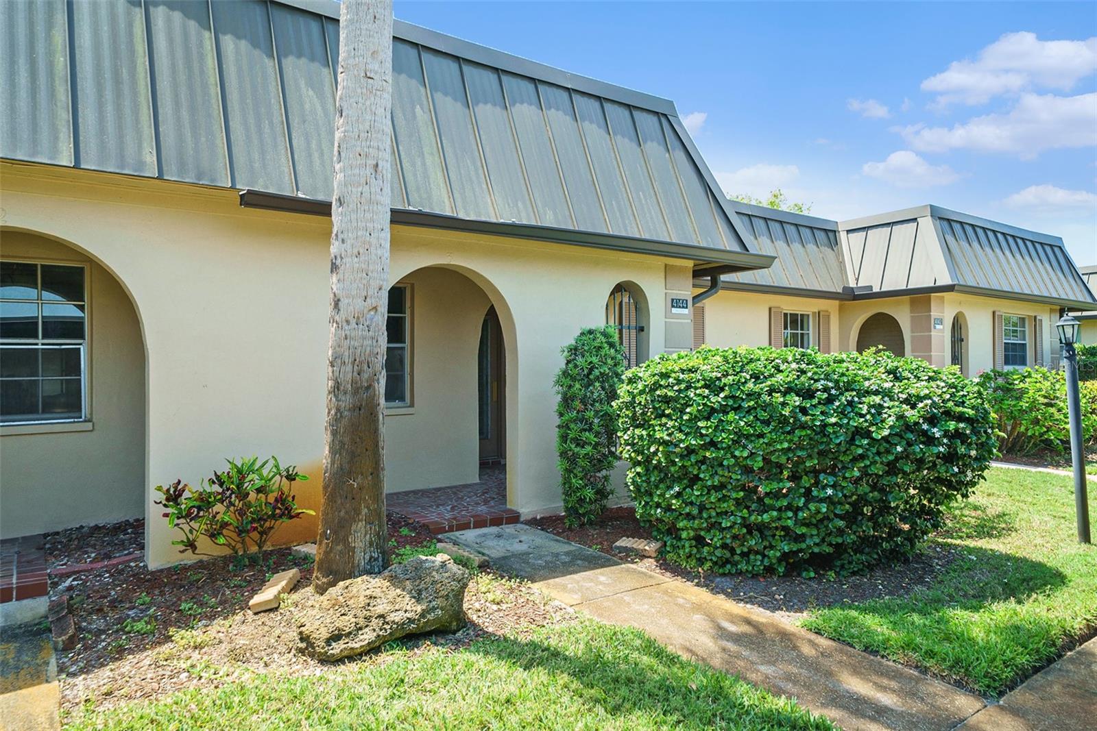 4144 Hampton Dr #c Property Photo