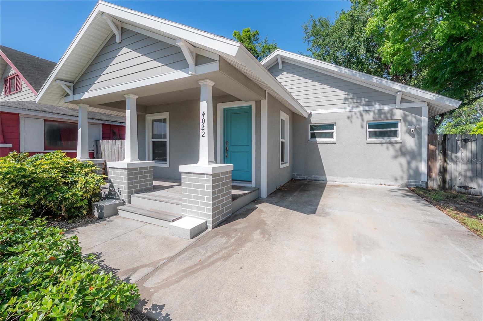 4022 N Marguerite St Property Photo