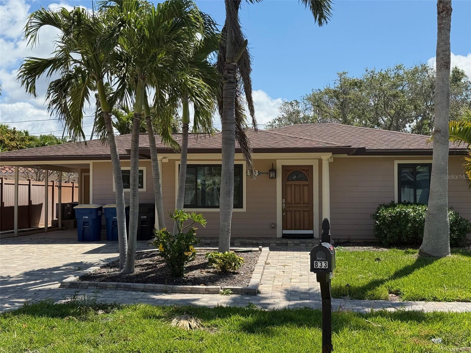 833 Lantana Ave Property Photo 1