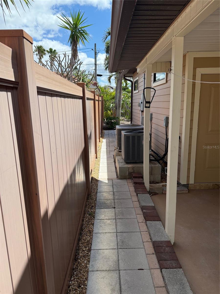 833 Lantana Ave Property Photo 12