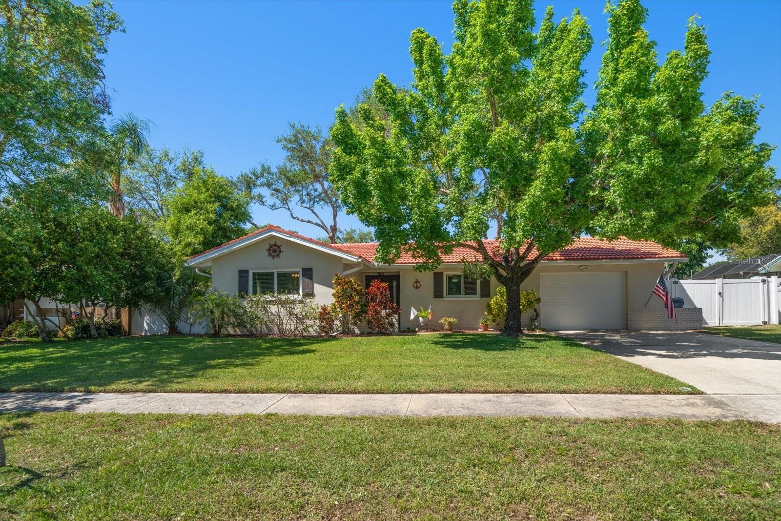 2731 Sunny Breeze Ave Property Photo