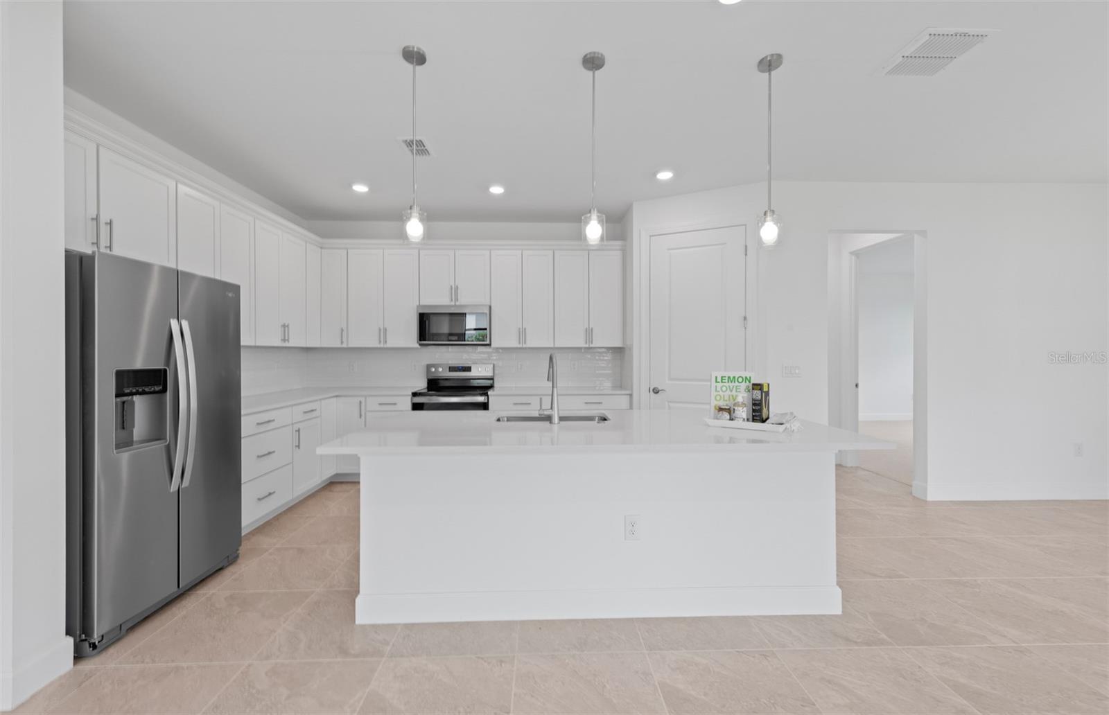 17200 Luminous Ave Property Photo 6