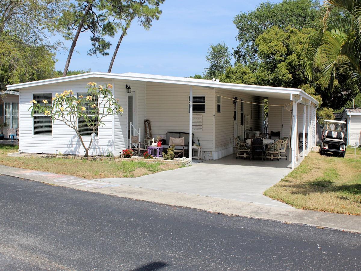 41 Palm Forest Dr Property Photo