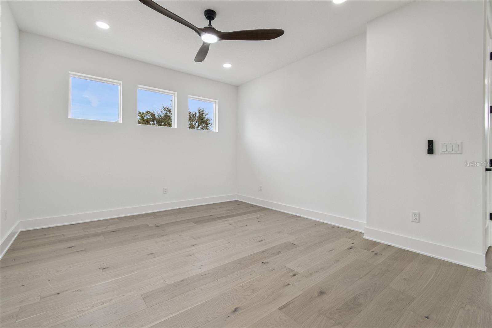5406 N Pershing Pl Property Photo 37