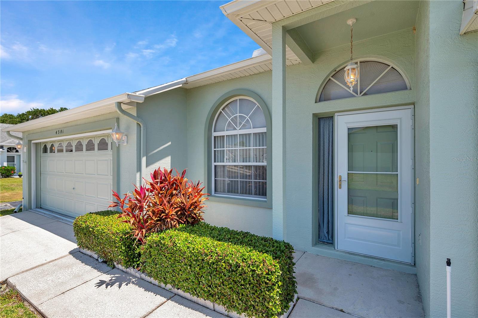 4301 AVANTI CIR Property Photo 1