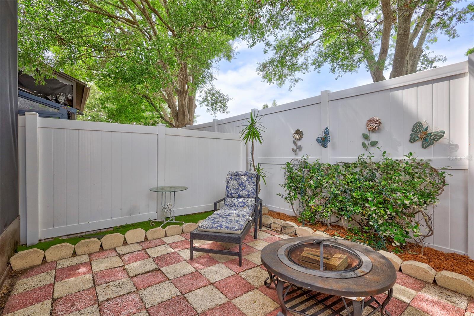 2811 S Pines Dr #15 Property Photo 2