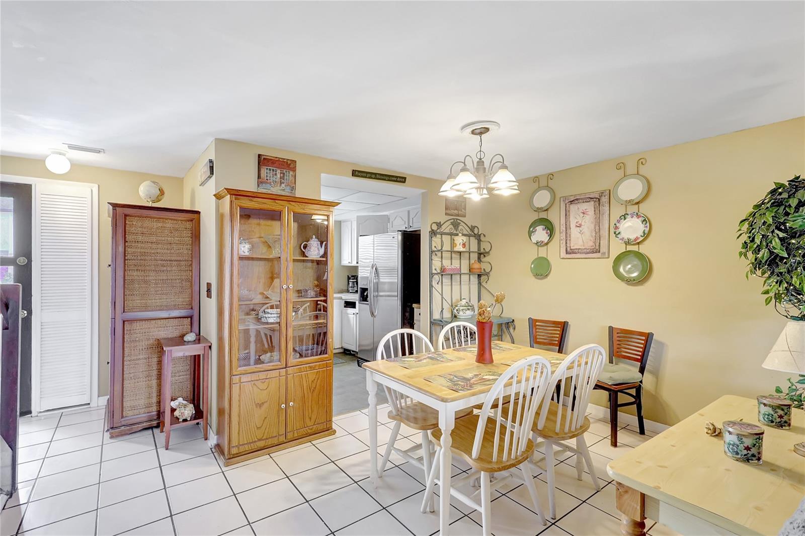 2811 S Pines Dr #15 Property Photo 19