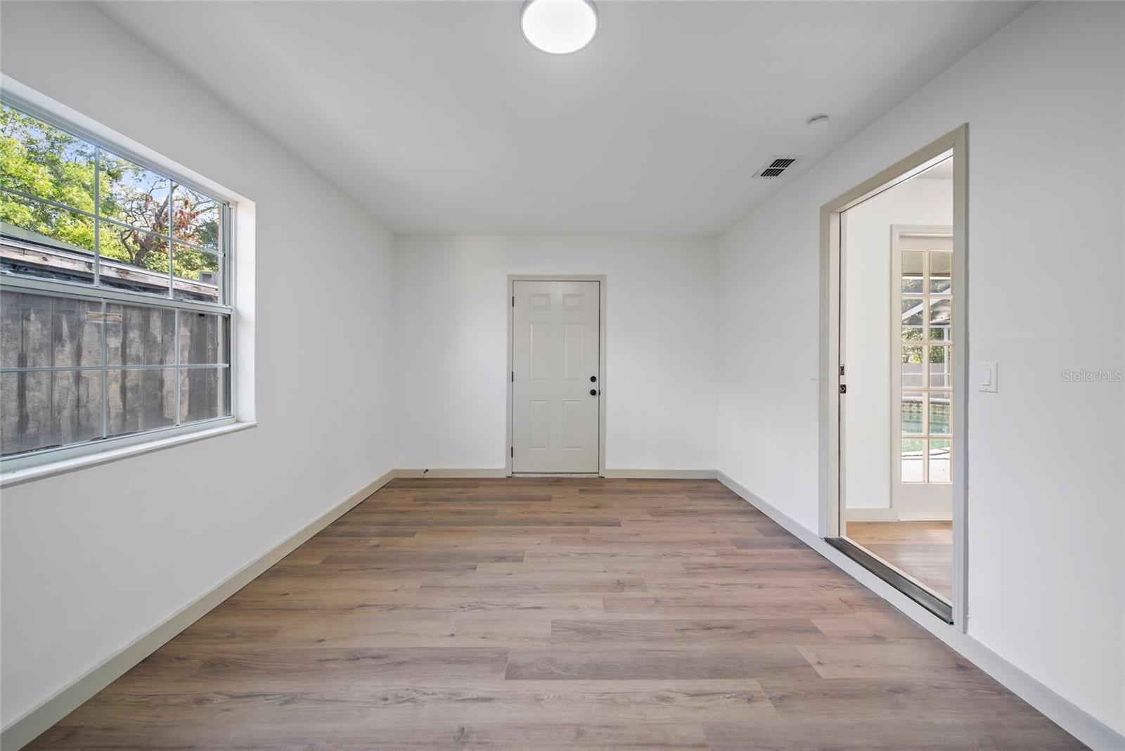 17815 Cranbrook Dr Property Photo 15