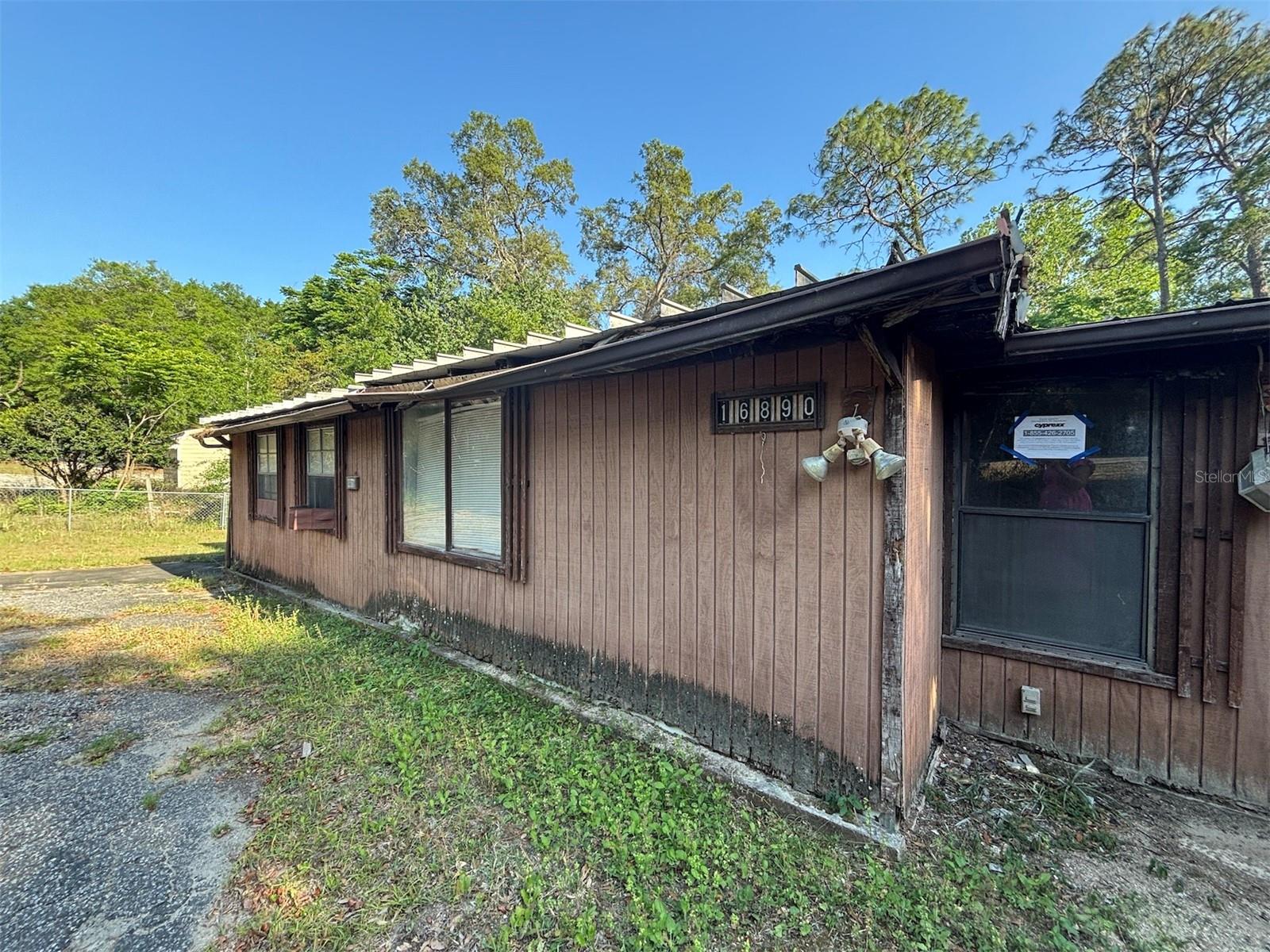 16890 E Fort King St Property Photo