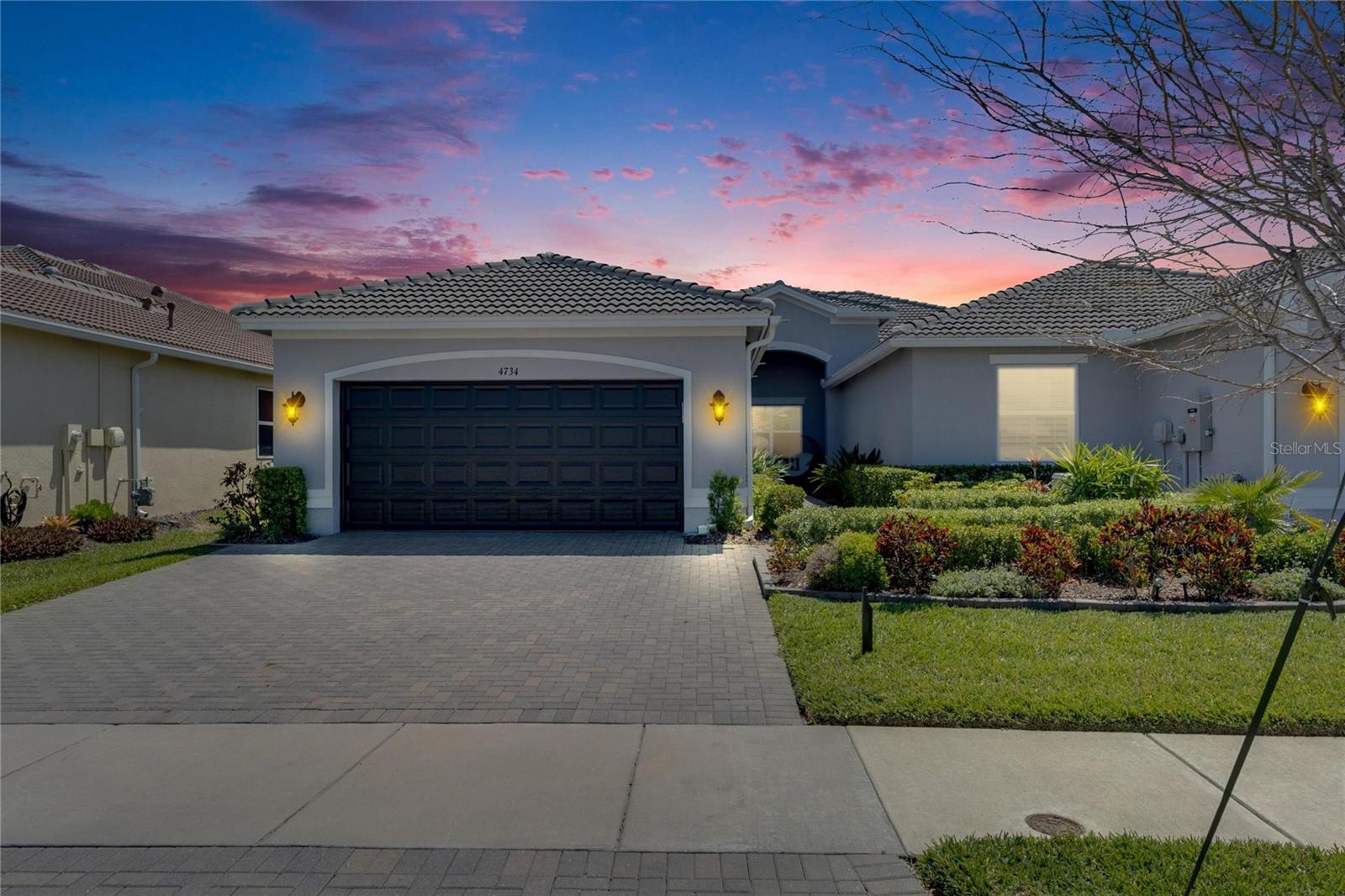 4734 Avila Lakes Dr Property Photo