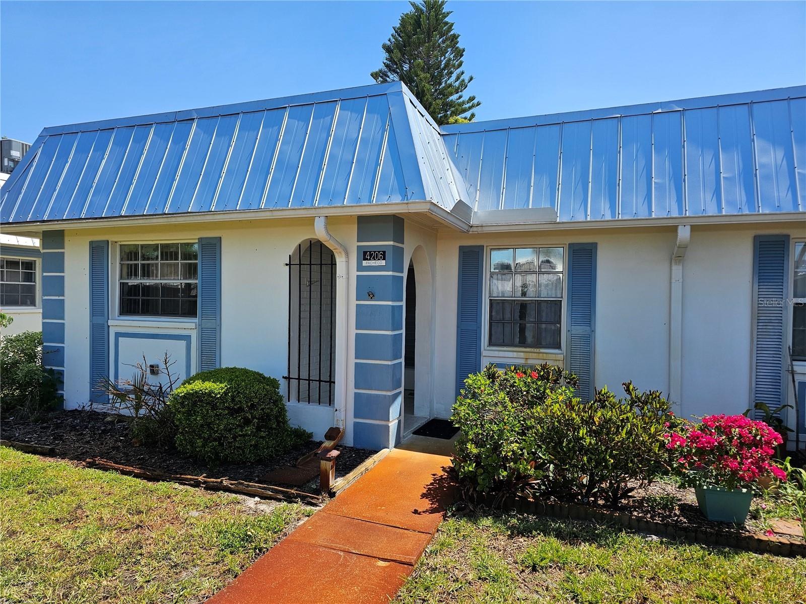 4206 Tamargo Dr #4206 Property Photo 1