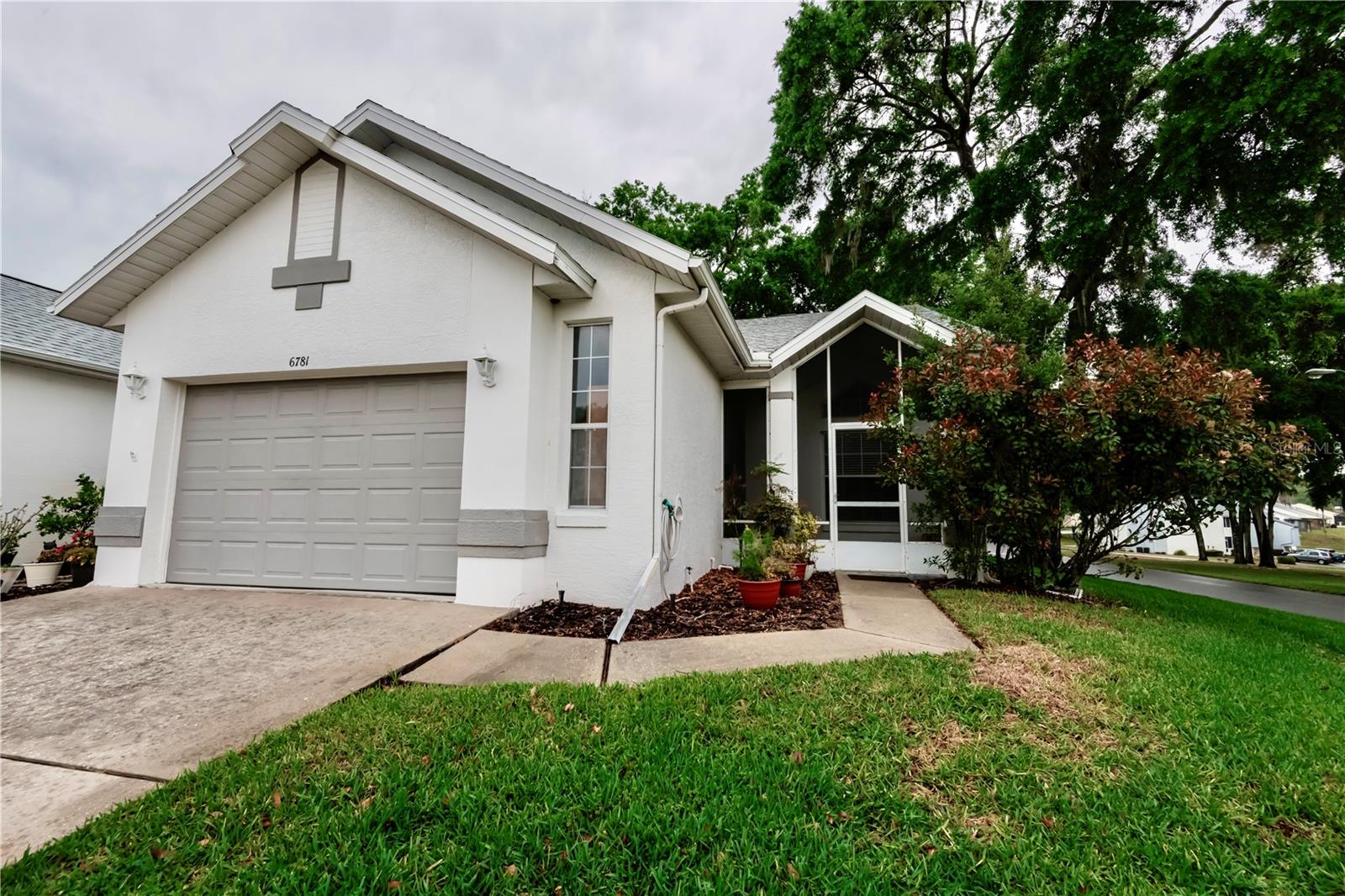 6781 E Kingsbury Ln Property Photo