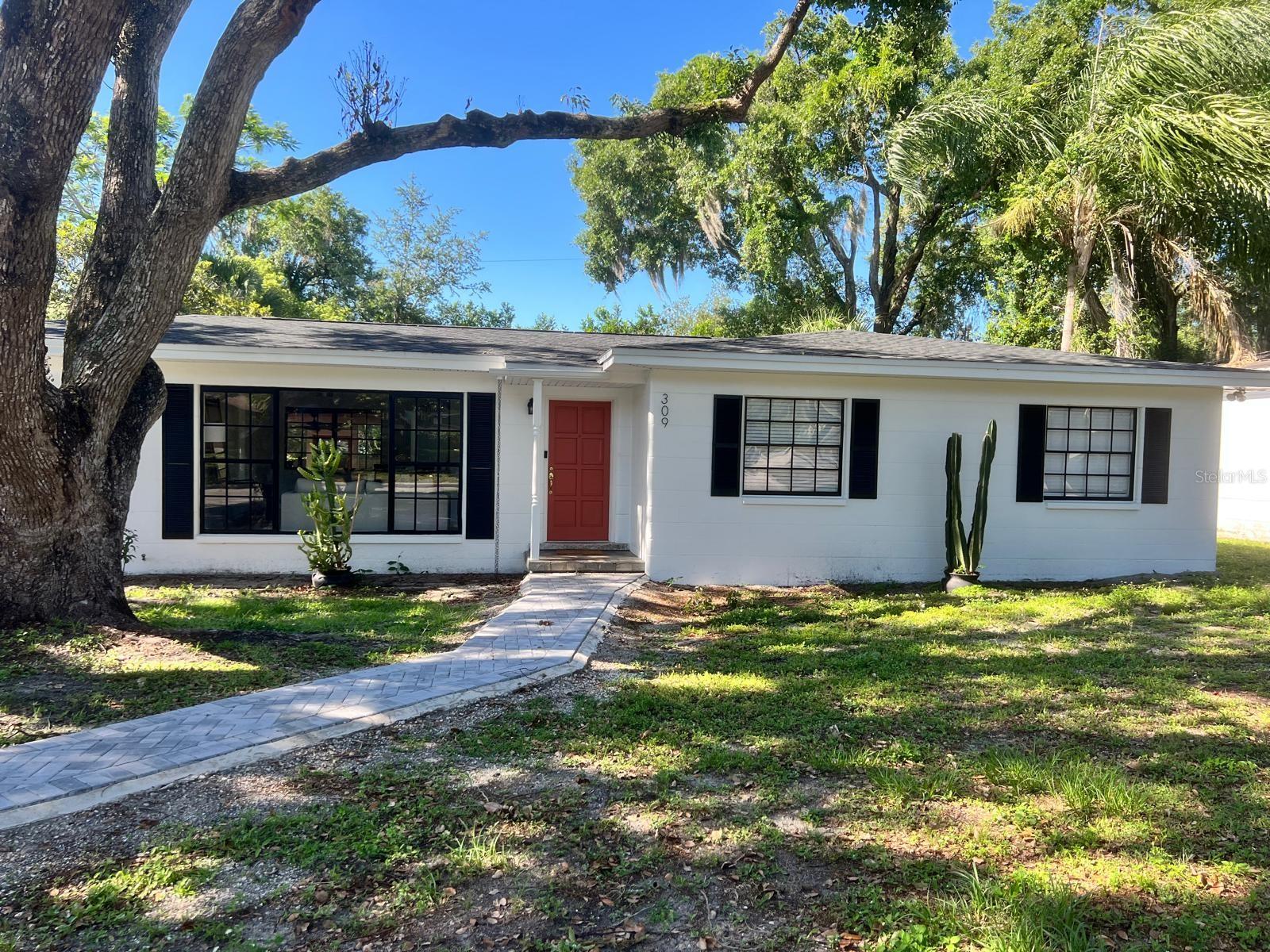 309 Deer Park Ave Property Photo