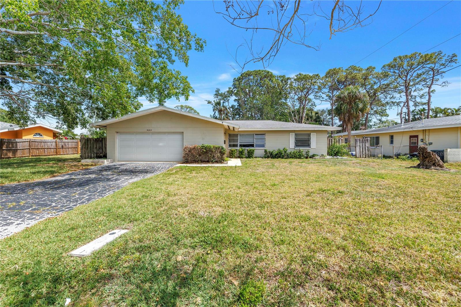5065 Shore Acres Blvd Ne Property Photo