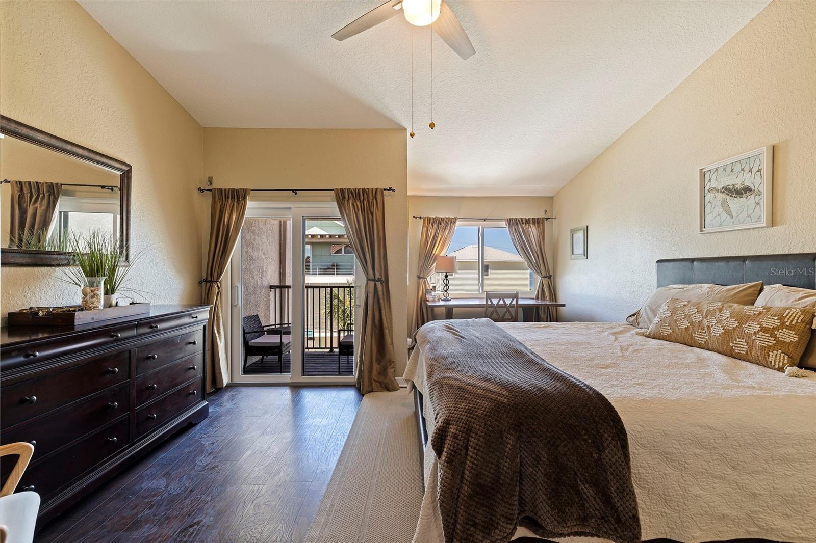 1206 Gulf Blvd #c Property Photo 35