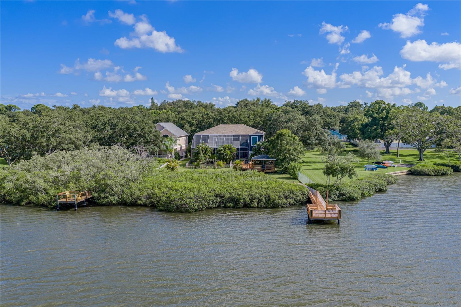 3484 SHORE DR