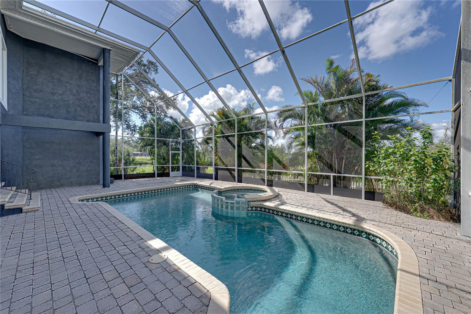 3484 Shore Dr Property Photo 4