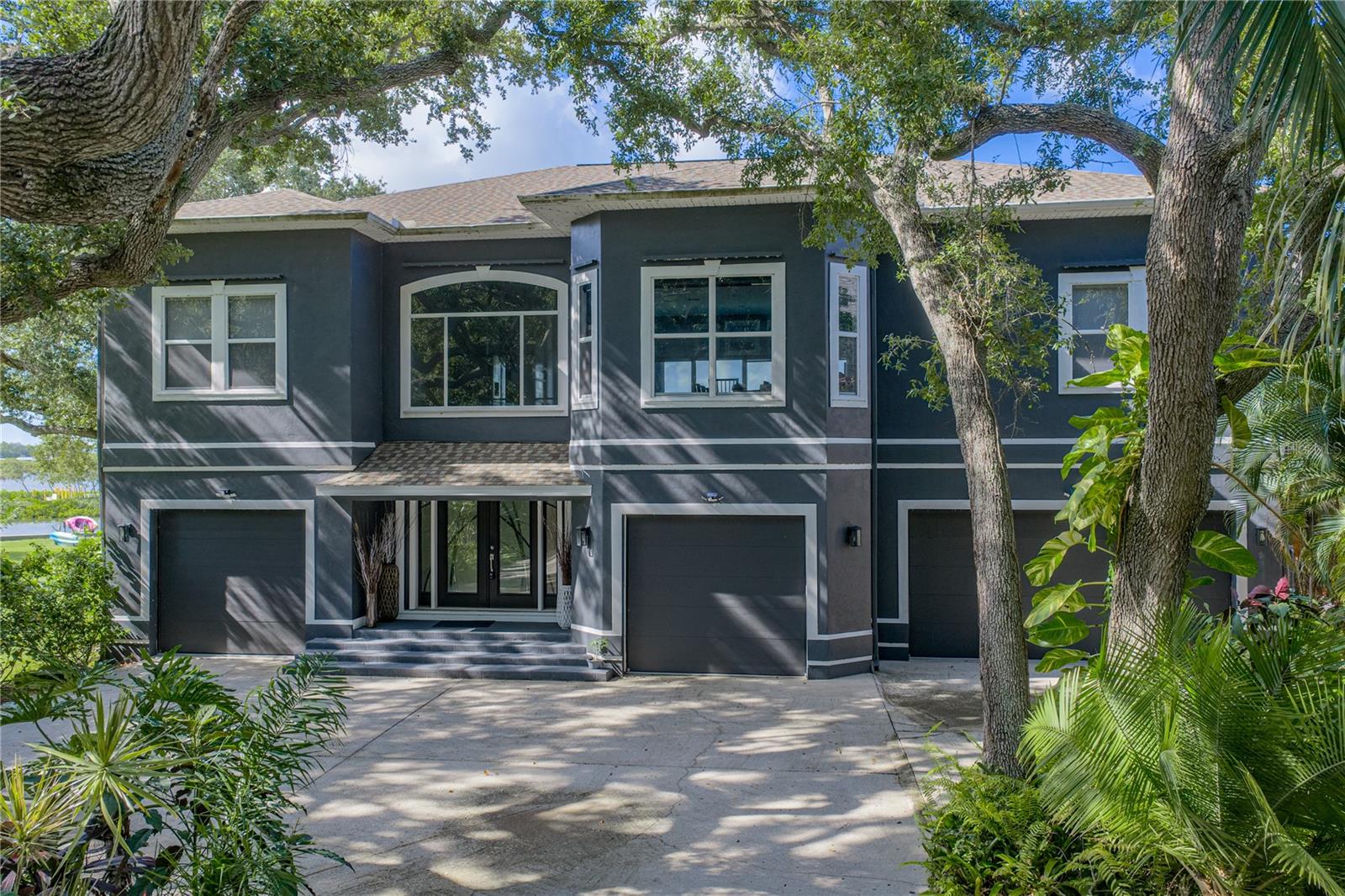 3484 Shore Dr Property Photo 6
