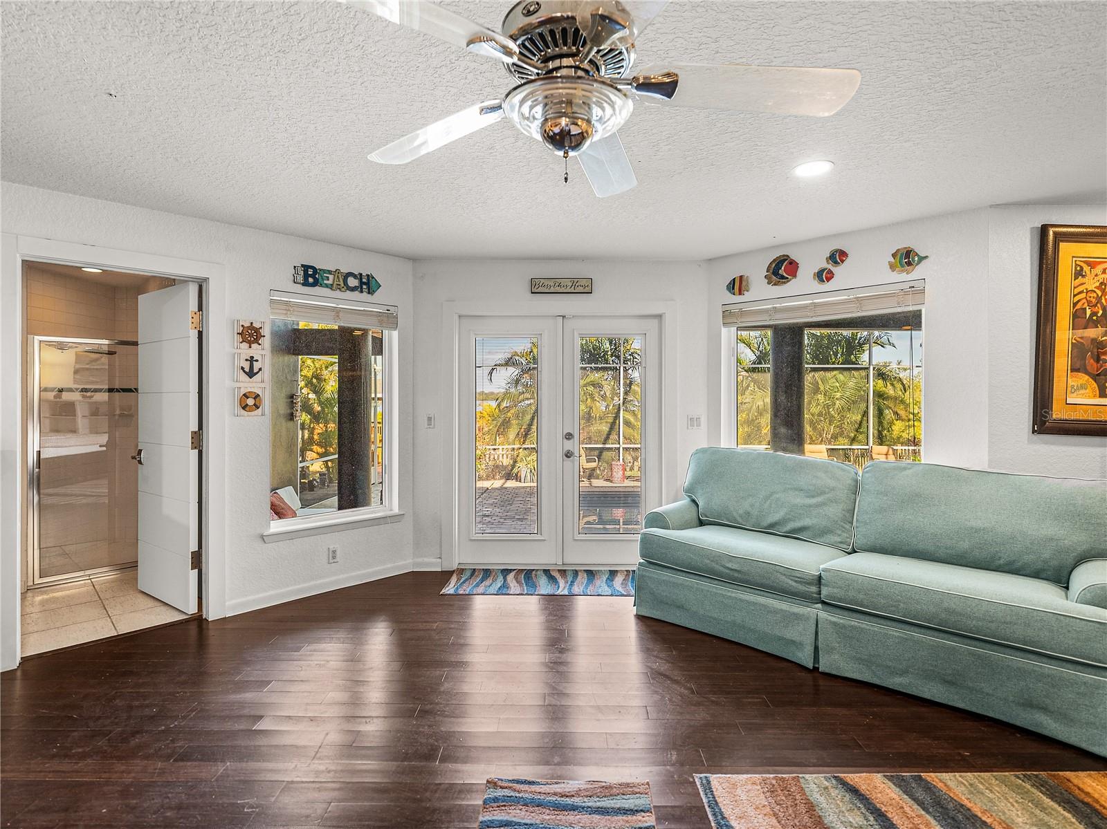 3484 Shore Dr Property Photo 52