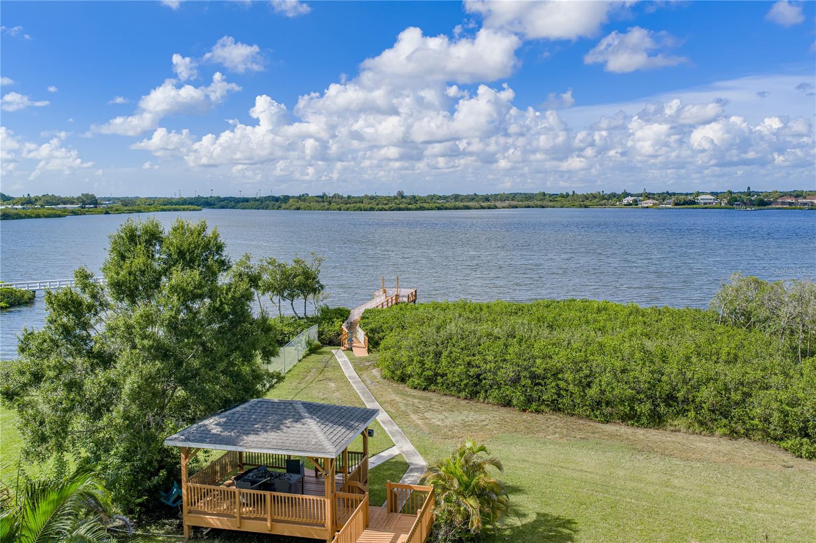 3484 Shore Dr Property Photo 83