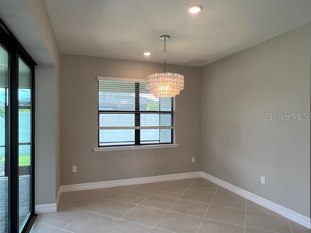 2528 Charter Oak Dr Property Photo 13