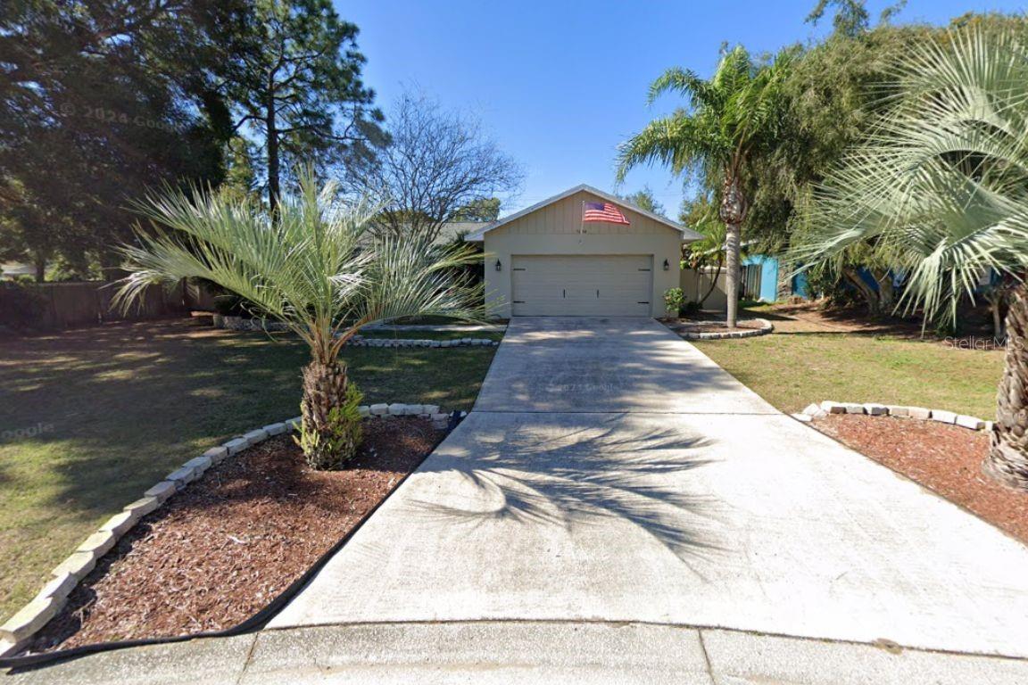 1004 Classic Dr Property Photo