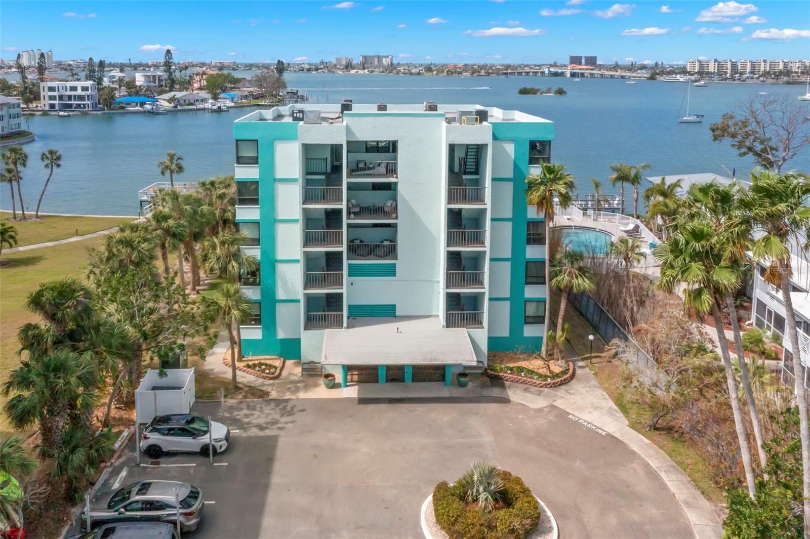 1848 Shore Dr S #402 Property Photo