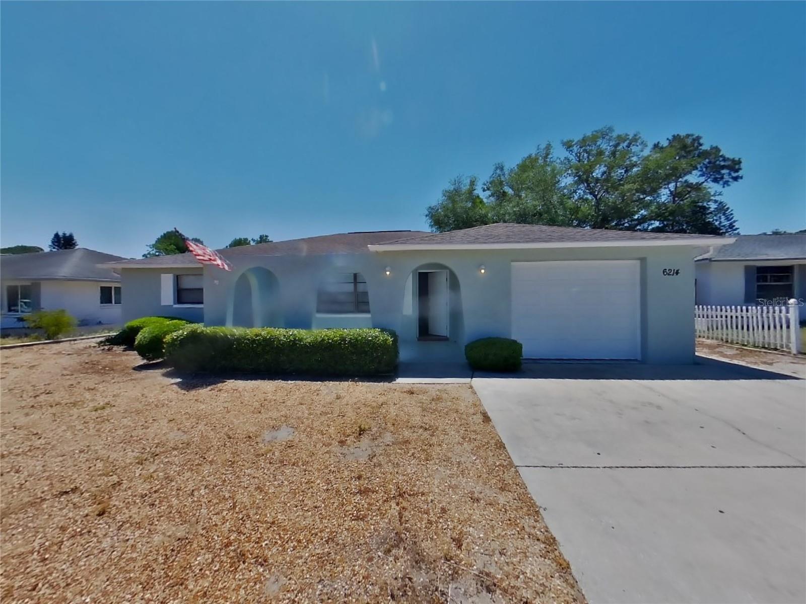 6214 Hopewell Dr Property Photo