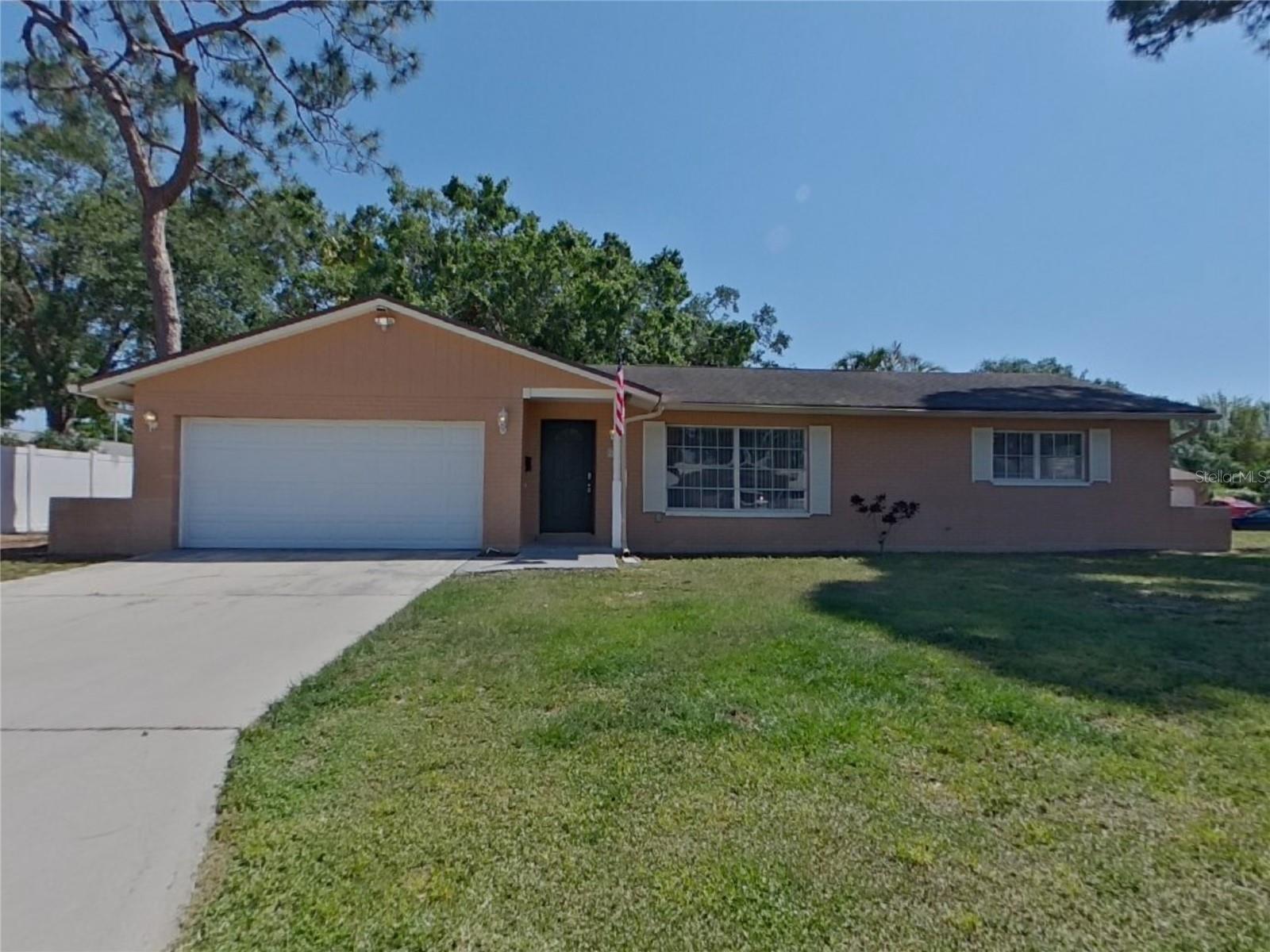 1840 76th Ave N Property Photo